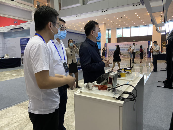 3685e1a8421ce5911e6f02e19201d9b4.jpg 3685e1a8421ce5911e6f02e19201d9b4.jpg