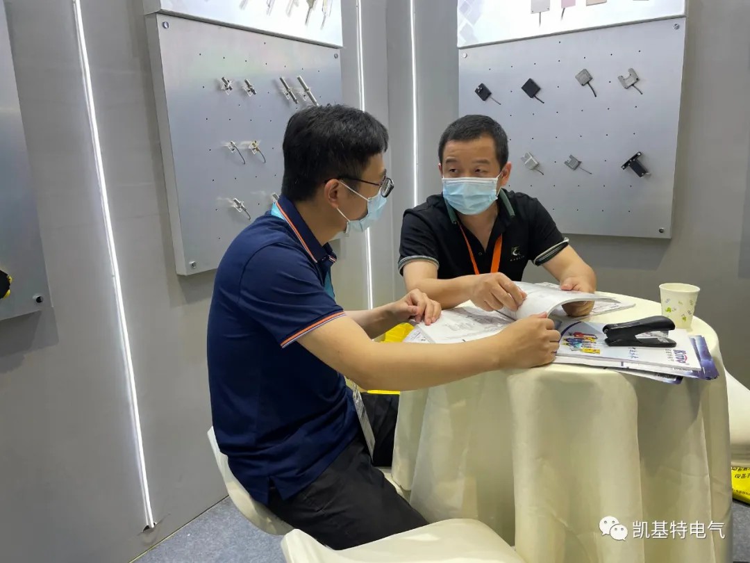 6934f669a85a59b5f01b926c61793238.jpg 6934f669a85a59b5f01b926c61793238.jpg