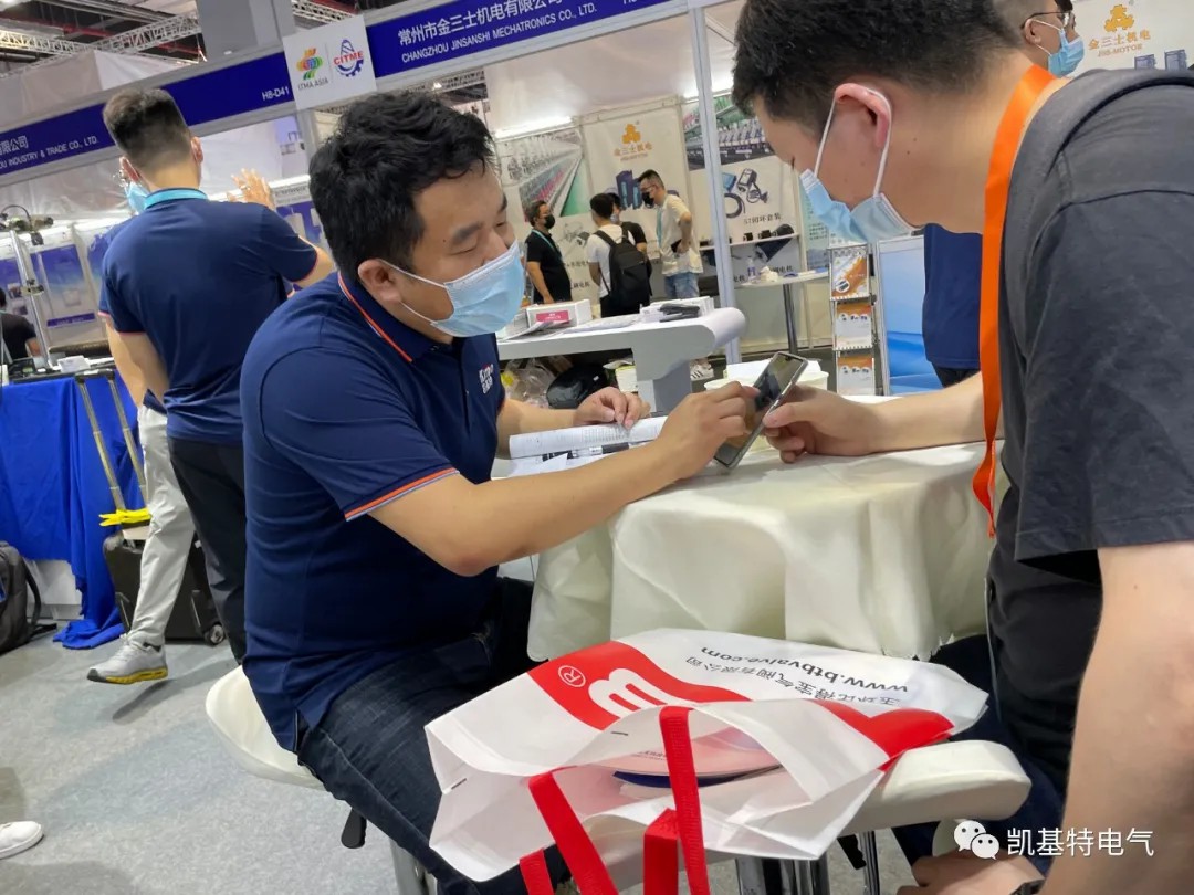 21e3548b8d6bdededacbaaafa89c1e73.jpg 21e3548b8d6bdededacbaaafa89c1e73.jpg